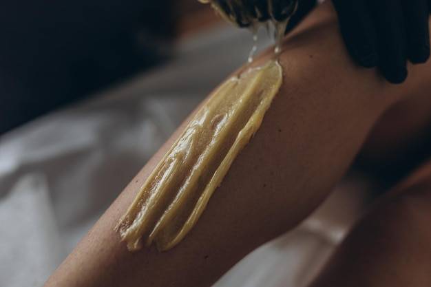 Tłusta cera jak leczyć problemy skórne?